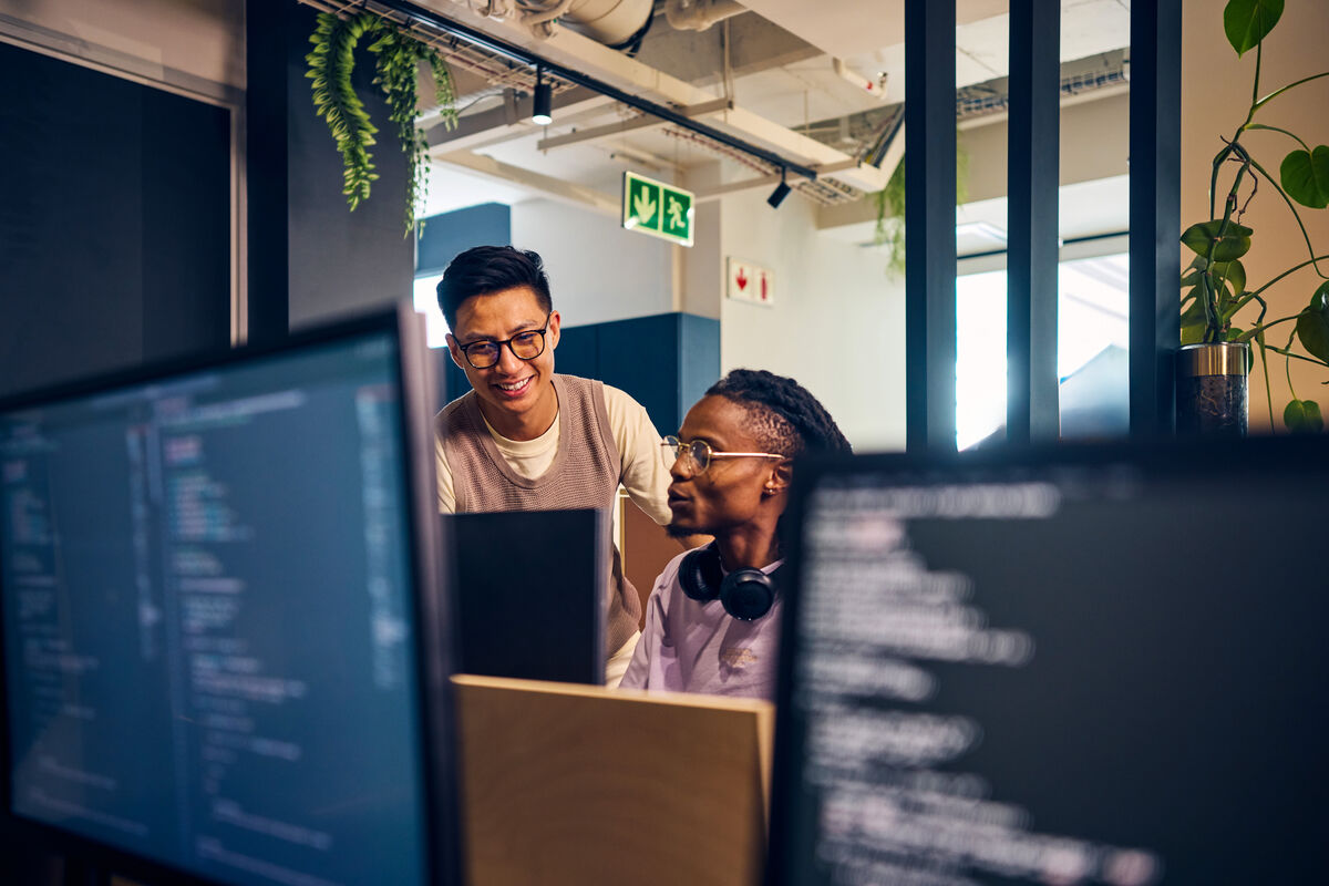 Wie KI das Programmieren verändert – und warum sie Entwickler nicht sofort ersetzt